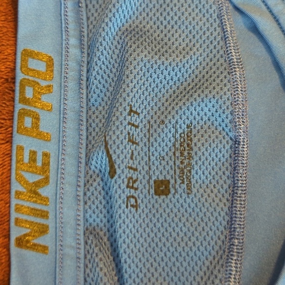 Nike Pro performance Dri-Fit t-shirt - Picture 3 of 4